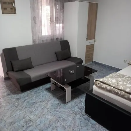 Apartament Katy Vir
